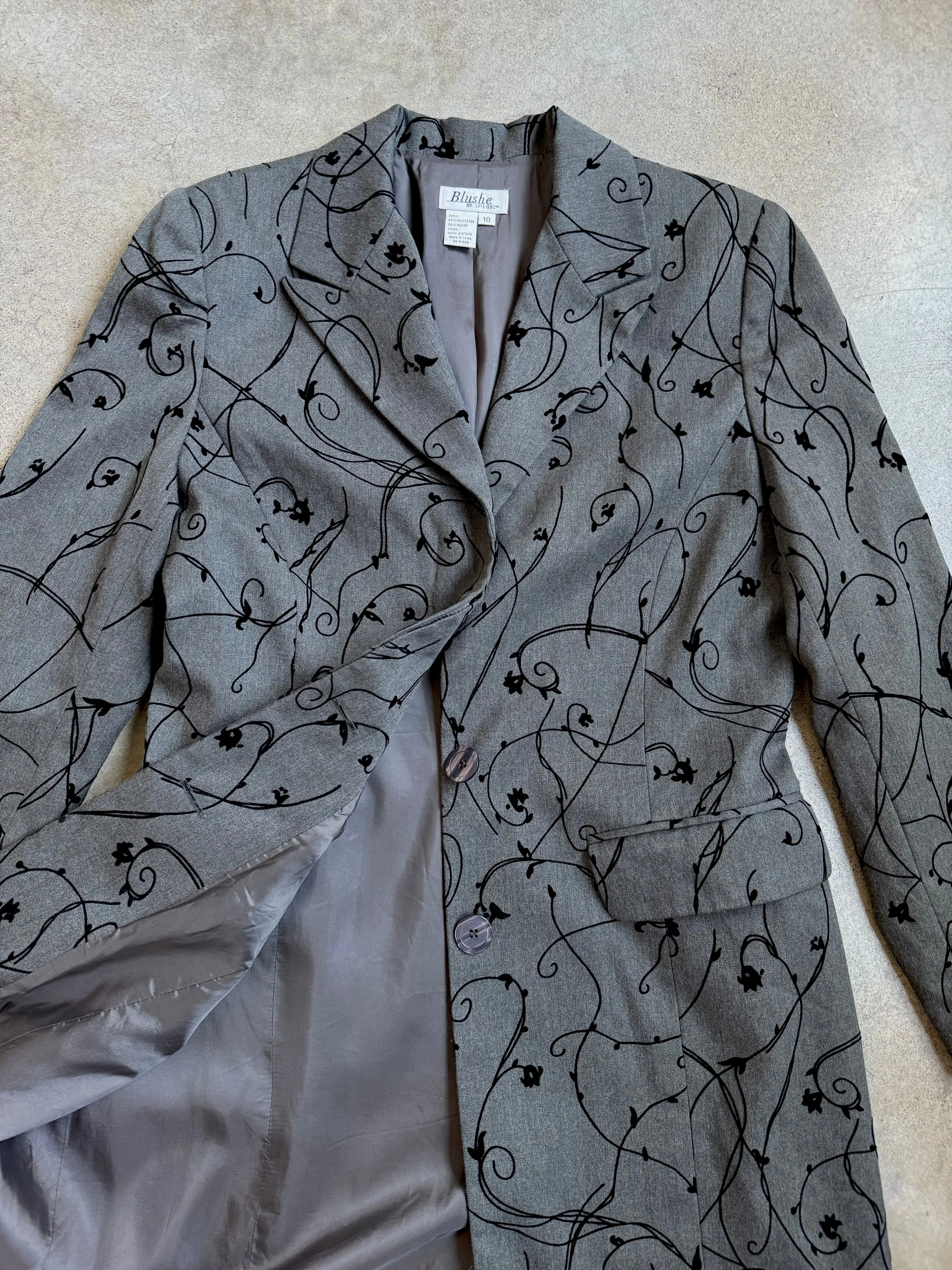 90s Vintage Grey Floral Vine Patterned Longline Tailored Jacket (M/L)